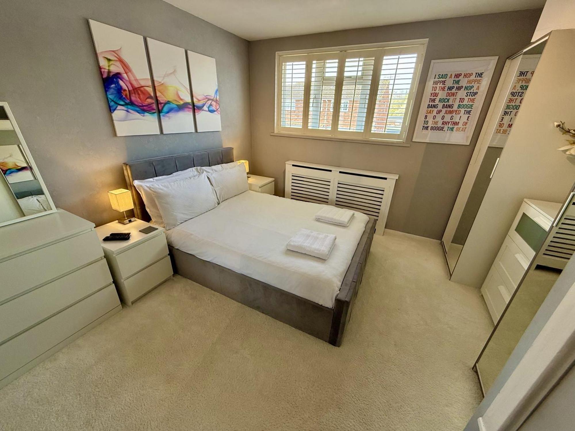 Fantastic 2-Bed House With Parking - Hosted By Hutch Lifestyle Villa Leamington Spa Eksteriør billede